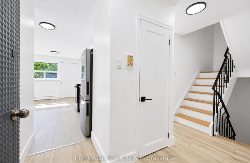 35 Swordbill Drive 22, Toronto, ON M9A 4V3