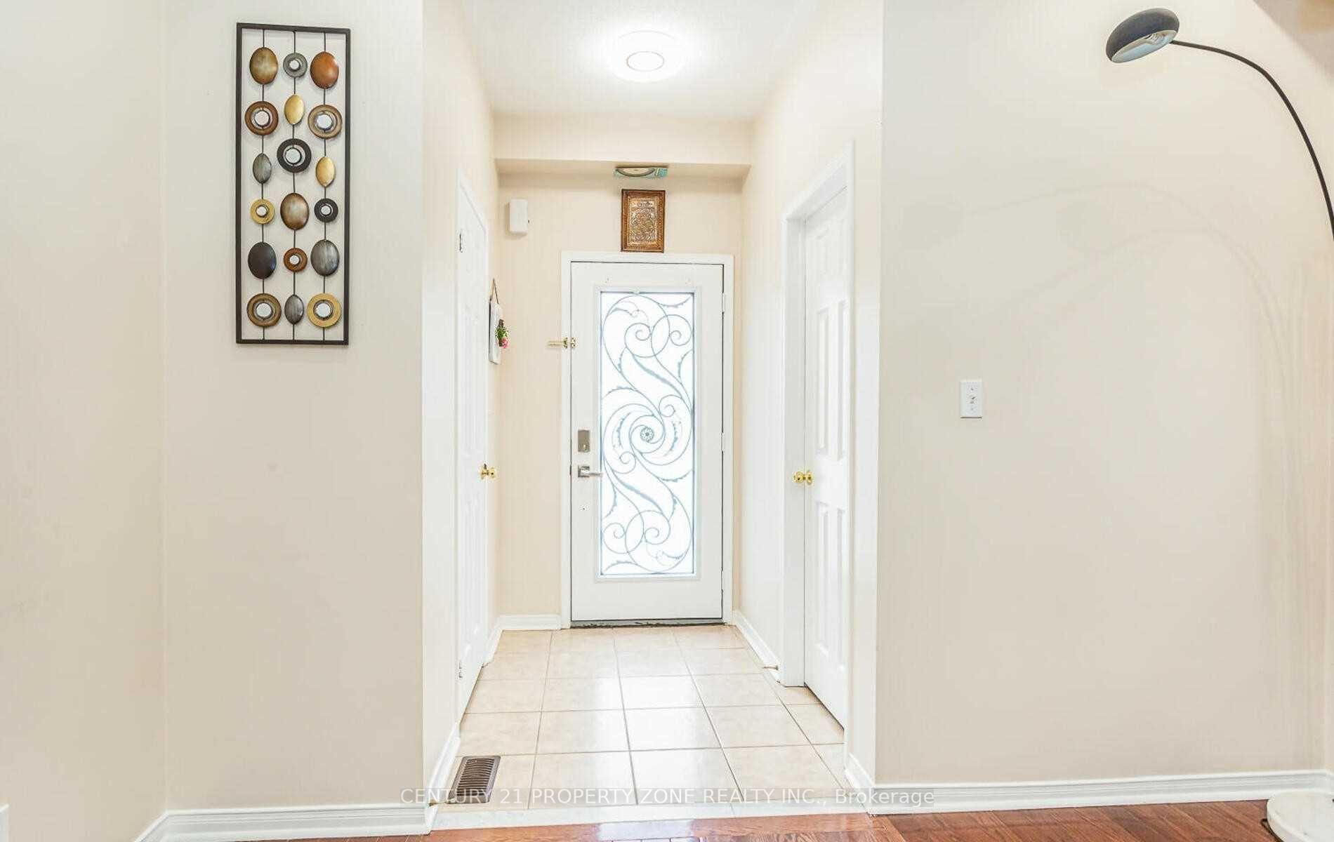 15 Dawes Road, Brampton, ON L6X 0R8