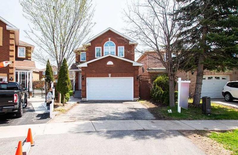 134 MUIRLAND Crescent, Brampton, ON L6X 4G1