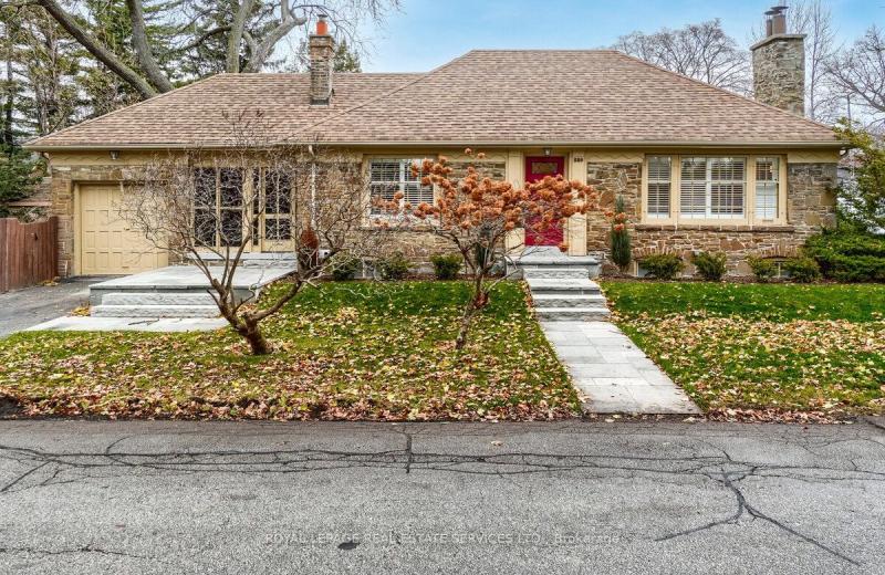 880 Royal York Road, Toronto, ON M8Y 2V6