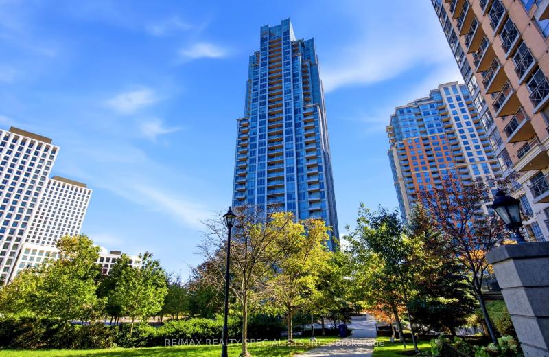 15 Viking Lane 1106, Toronto, ON M9B 0A4