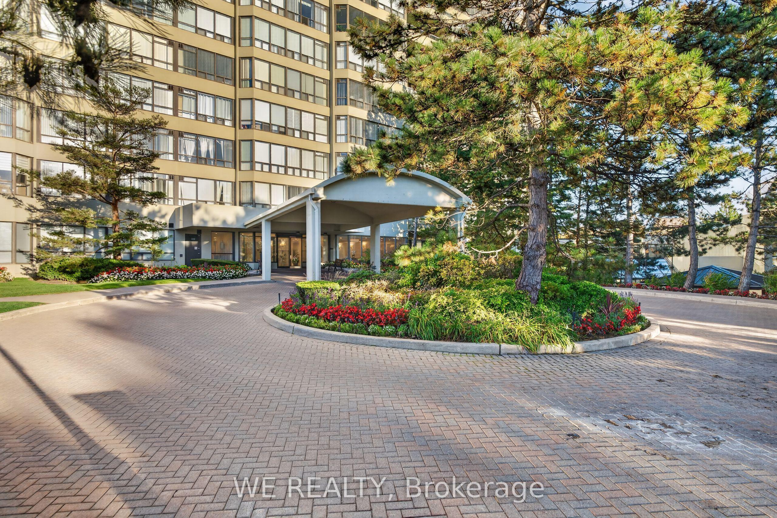 22 Hanover Road 1603, Brampton, ON L6S 5K7