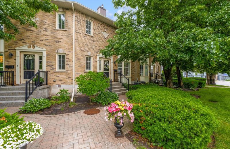 2110 New Street 6, Burlington, ON L7R 1H8