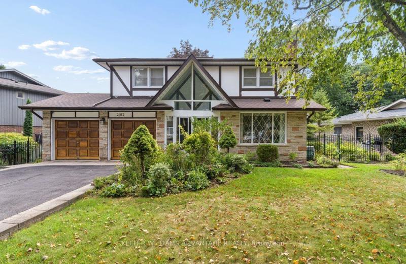 2192 Castlestone Court, Mississauga, ON L5B 1Y1