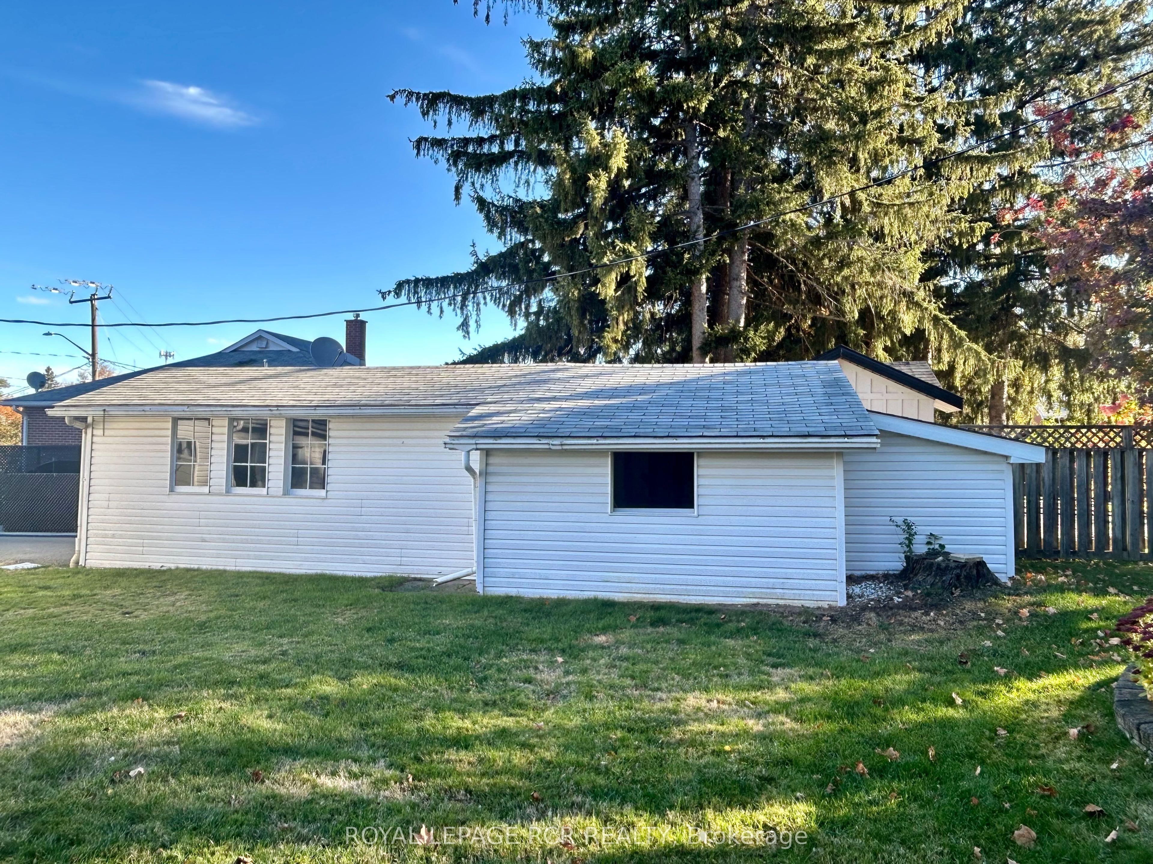 34 Elizabeth Street, Orangeville, ON L9W 1C1
