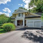 416 Wedgewood Drive, Oakville, ON L6J 4S4