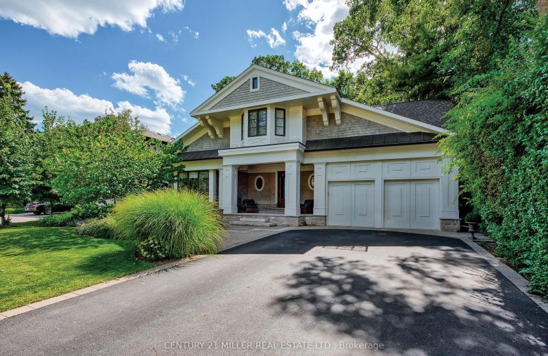 416 Wedgewood Drive, Oakville, ON L6J 4S4