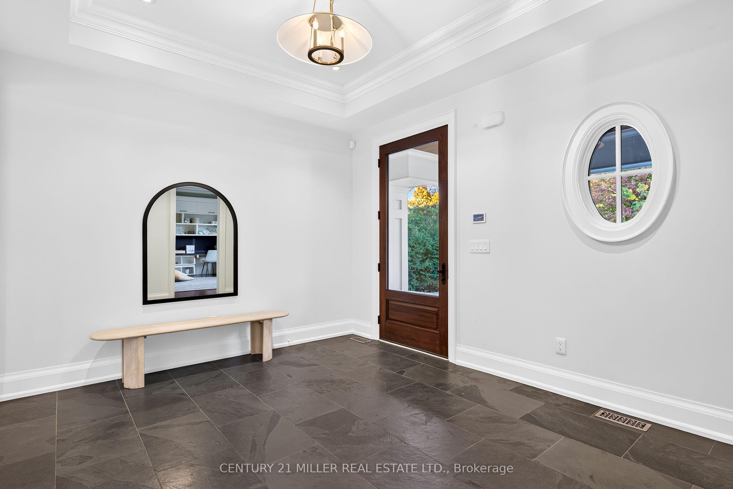 416 Wedgewood Drive, Oakville, ON L6J 4S4