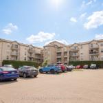 1480 Bishops Gate 207, Oakville, ON L6M 4N4