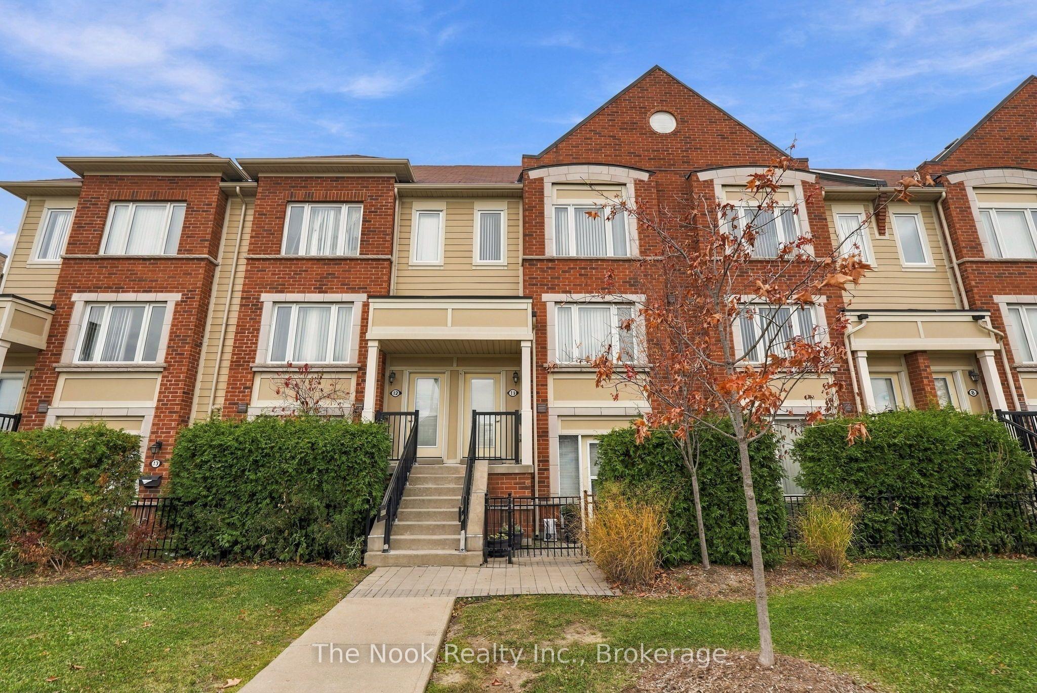250 Sunny Meadow Boulevard 11, Brampton, ON L6R 3Y6