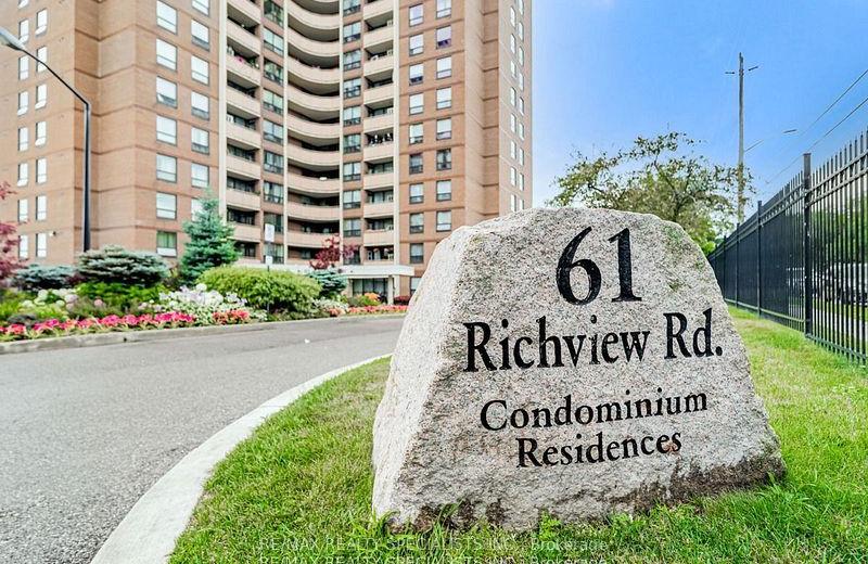 61 Richview Road 609, Toronto, ON M9A 4B5