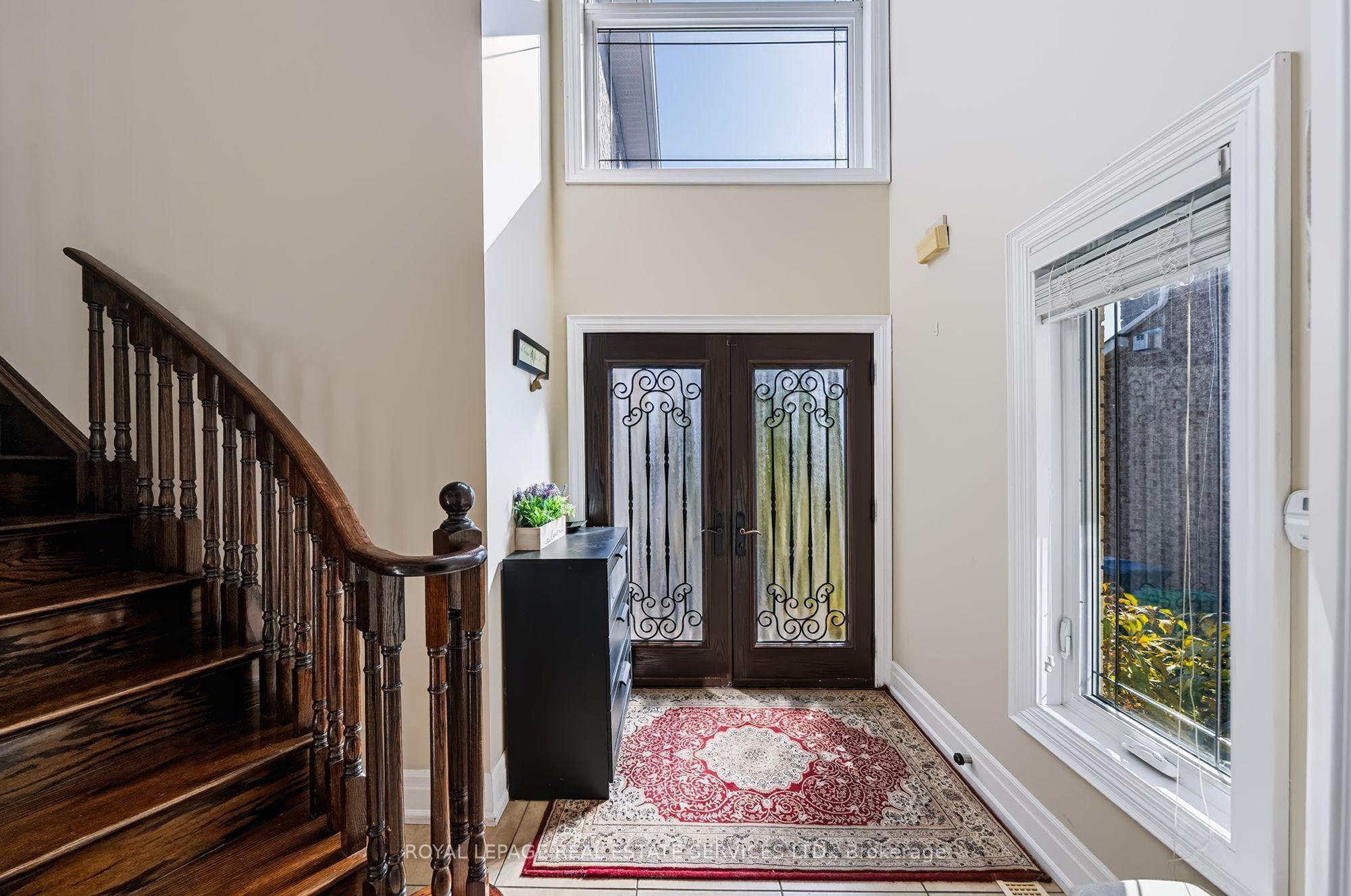 1349 Midgreen Lane, Mississauga, ON L5V 1V5