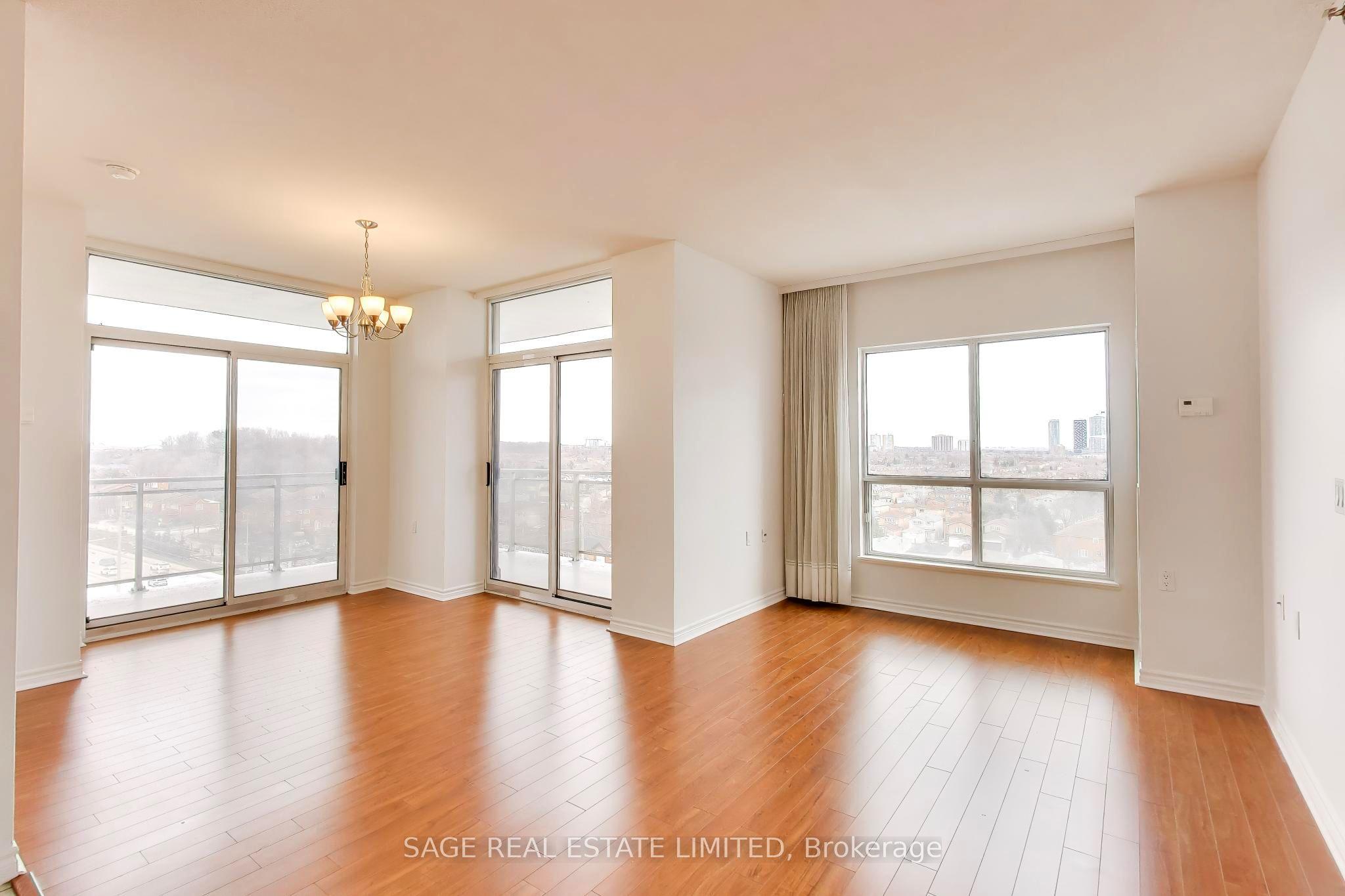 810 Scollard Court 902, Mississauga, ON L5V 0A4