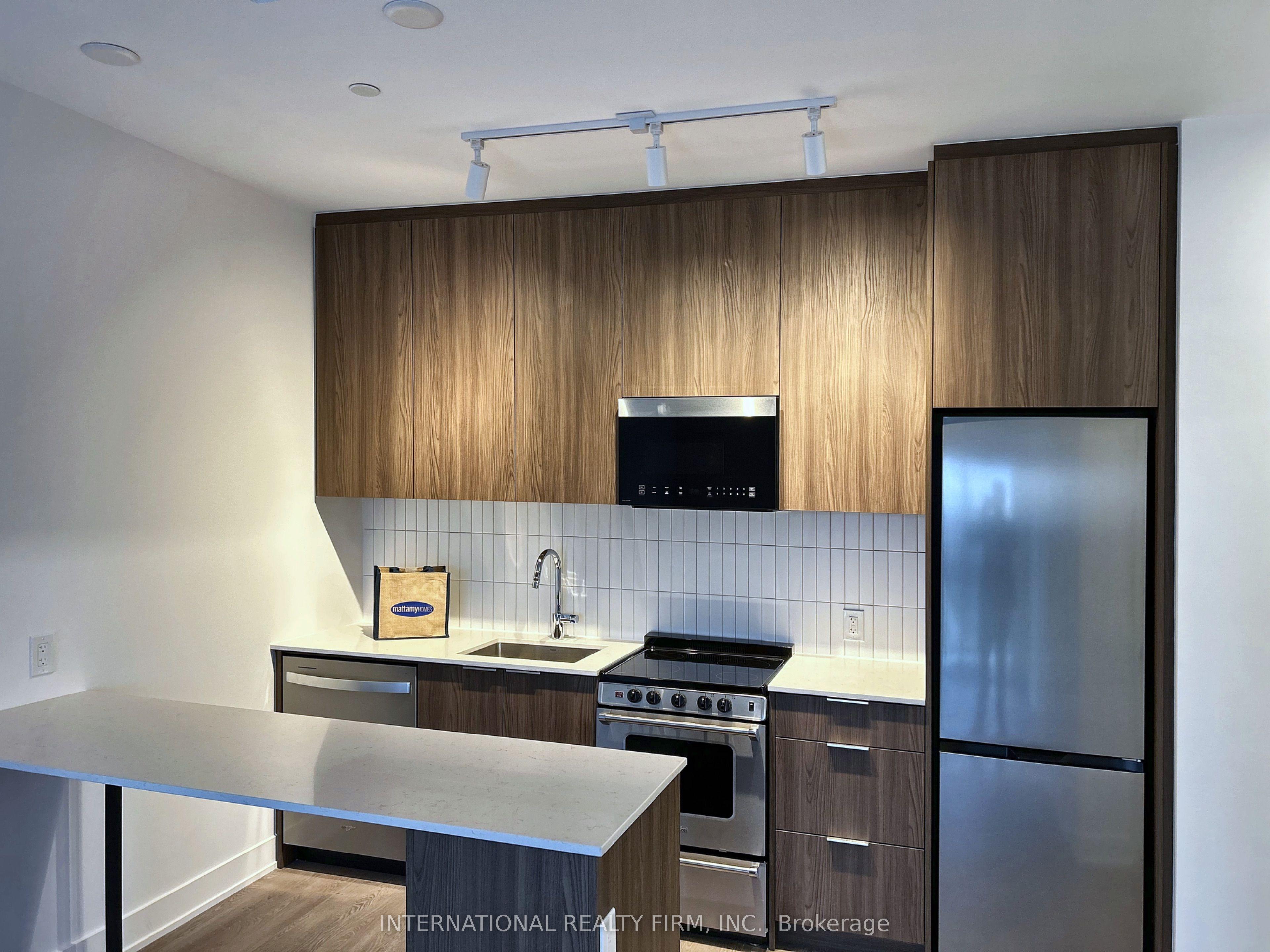 3008 William Cutmore Boulevard 705, Oakville, ON L6H 8A4