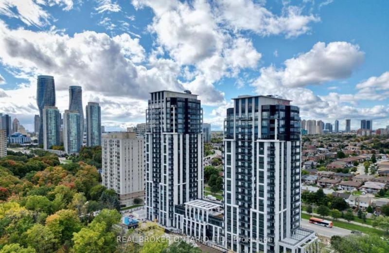 204 Burnhamthorpe Road E 1306, Mississauga, ON L5A 0B3