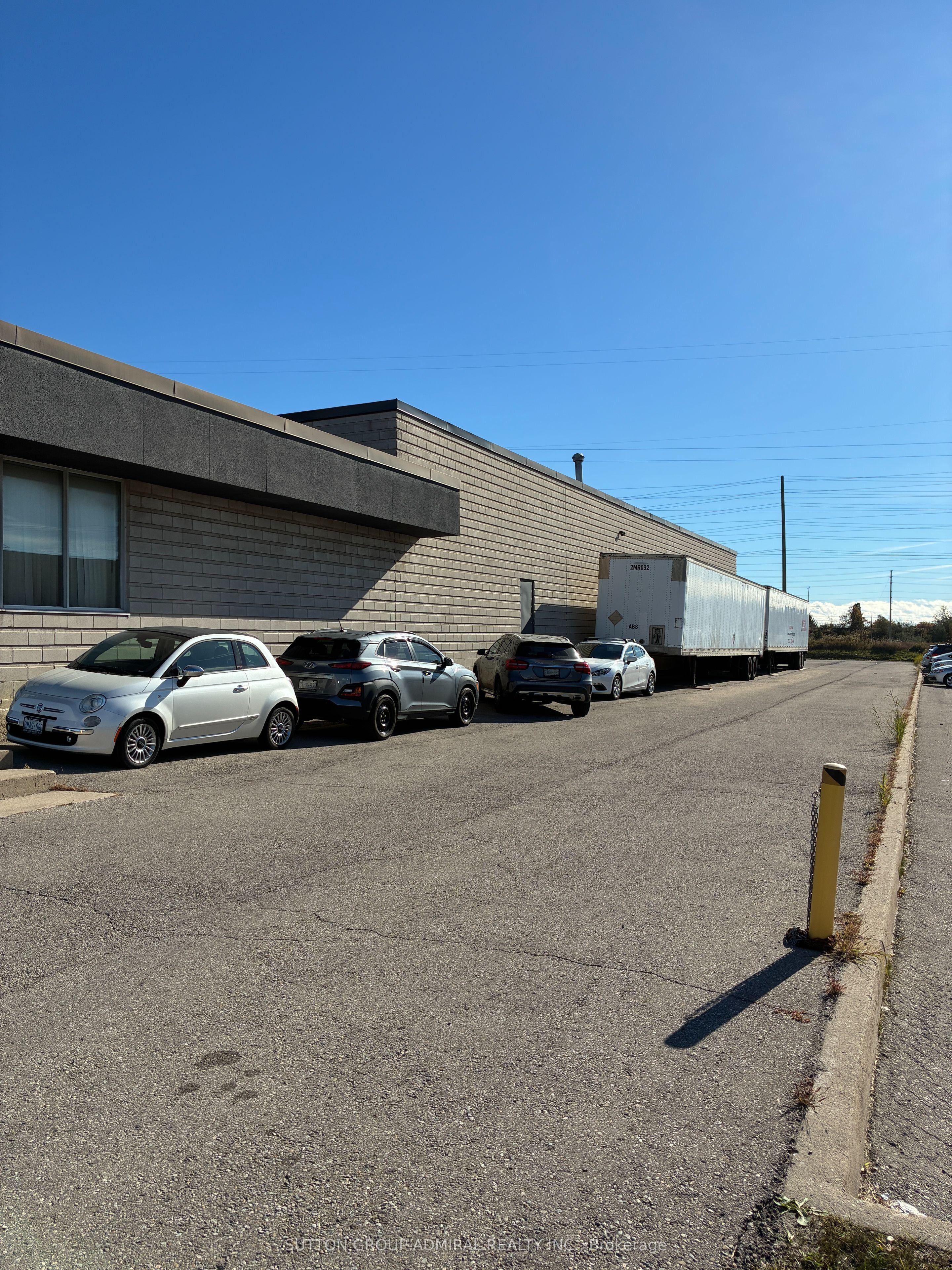 1160 Fewster Drive, Mississauga, ON L4W 1A1