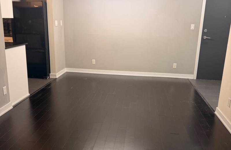 4070 Confederation Parkway 211, Mississauga, ON L5B 0E9