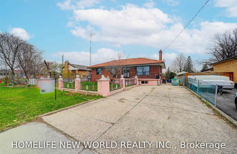 349 Woodale Avenue, Oakville, ON L6K 2N8