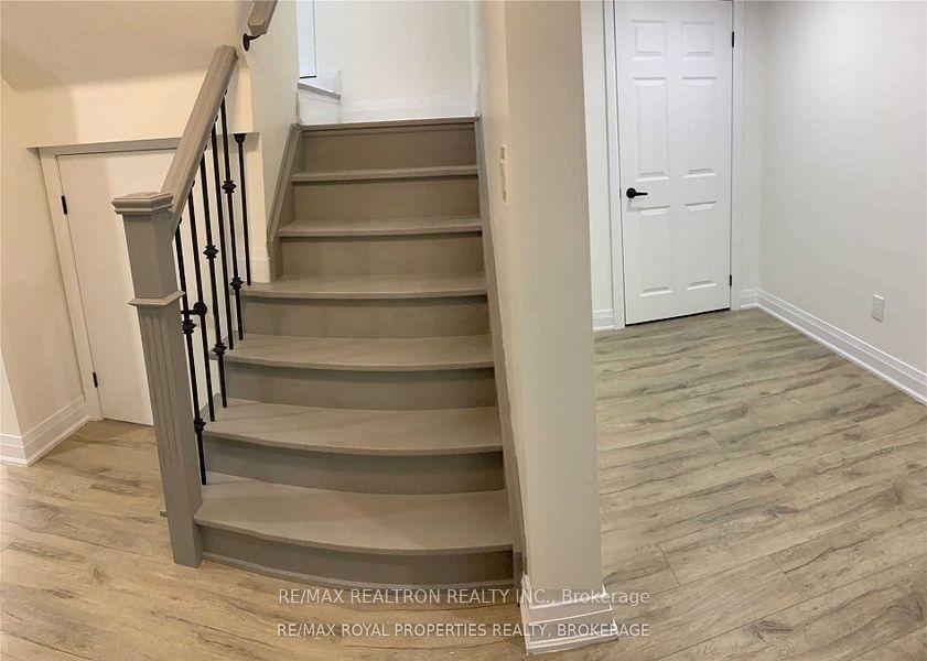 265 Swindale Crescent, Milton, ON L9T 0T7