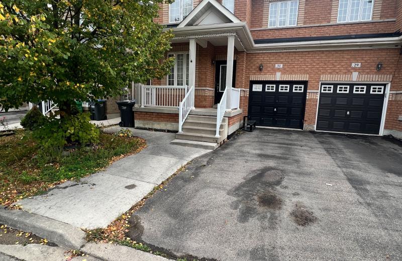 31 Vincent Street, Brampton, ON L6R 0G8