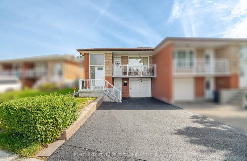 43 Elana Drive, Toronto, ON M3N 2C1