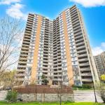10 Martha Eaton Way 1013, Toronto, ON M6M 5B3