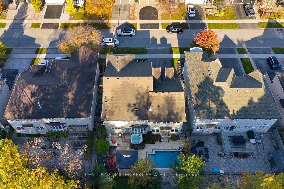 3447 Liptay Avenue, Oakville, ON L6M 0M7