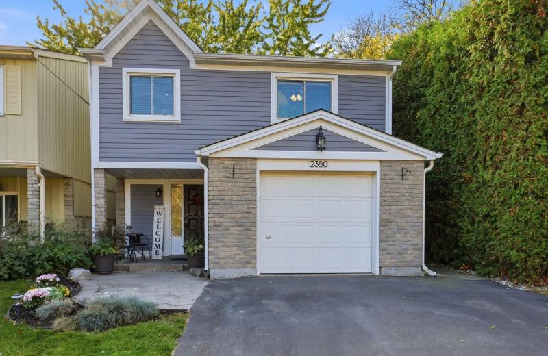 2380 Coldstream Drive, Burlington, ON L7P 3Z9