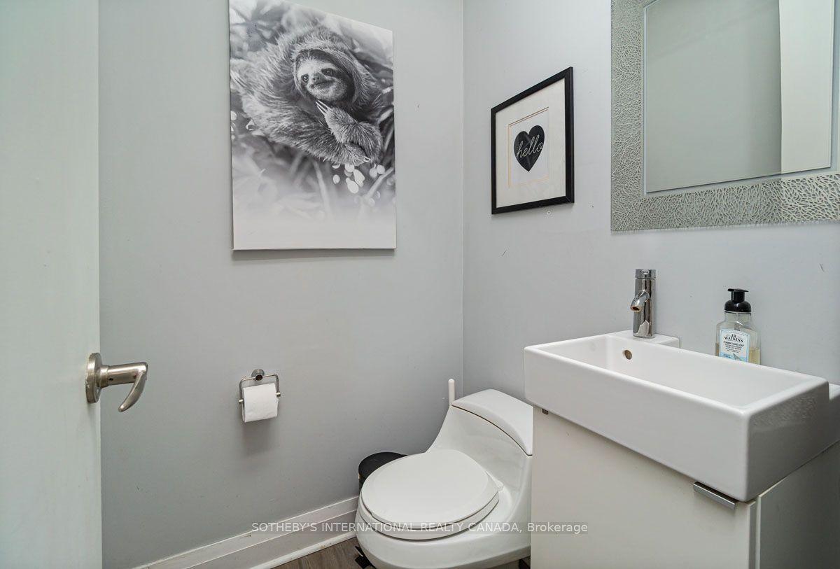 1 Babington Court, Toronto, ON M9A 1J7