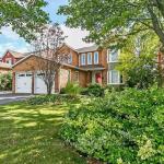 1120 Goodson Crescent, Oakville, ON L6H 4A5