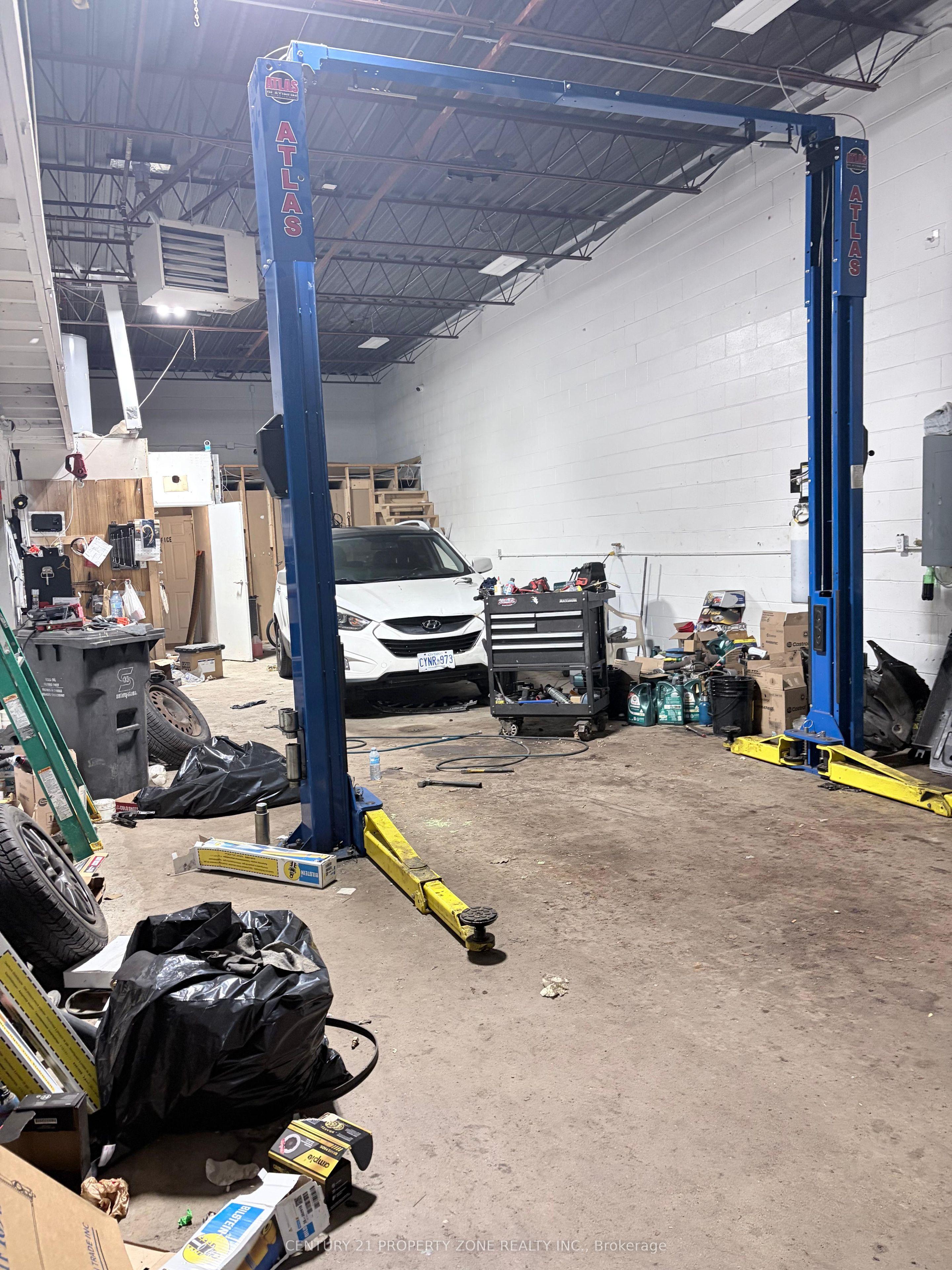 334 Rutherford Road S 11&12, Brampton, ON L6W 3P5