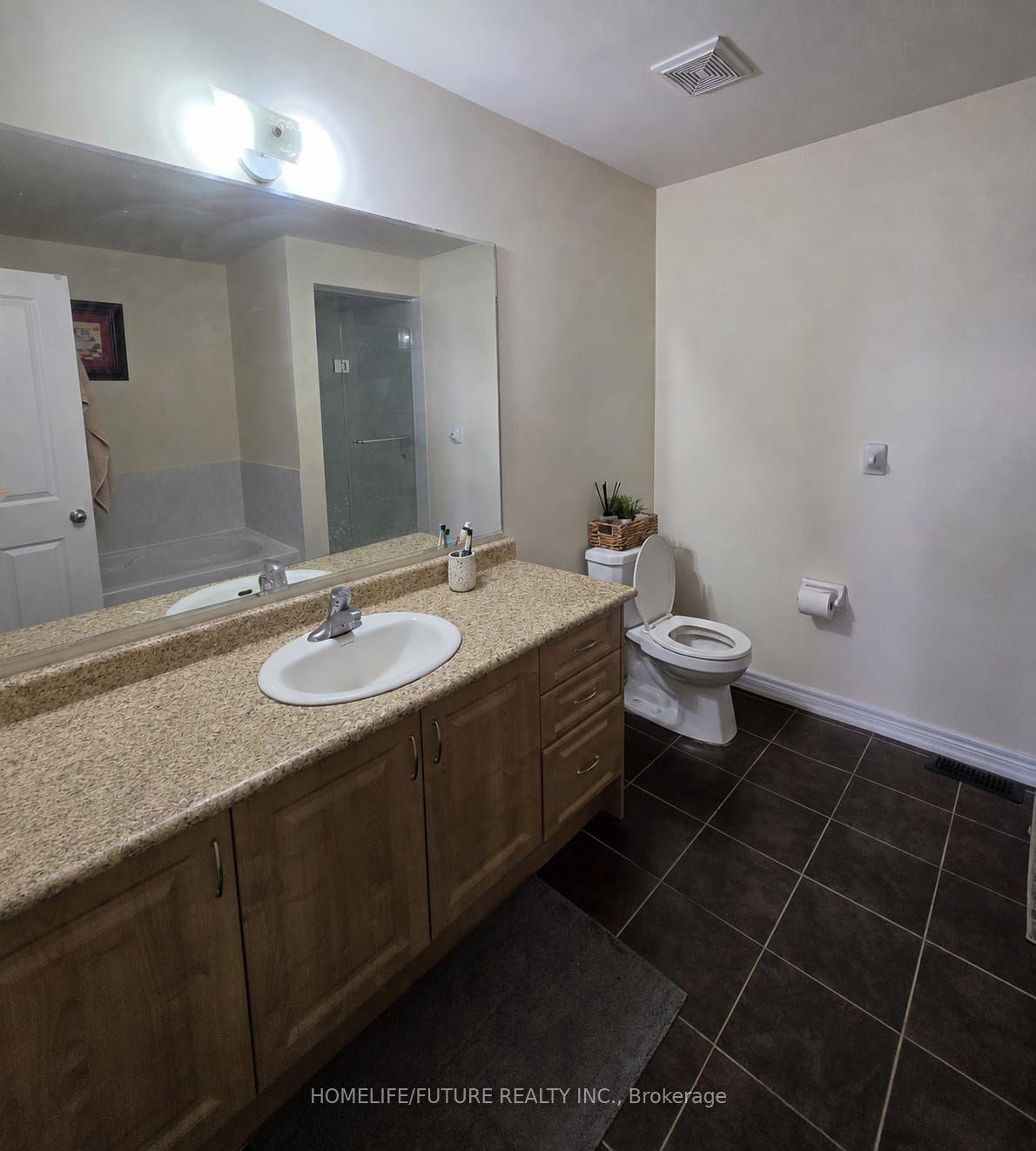 27 Saint Dennis Road, Brampton, ON L6R 3W7