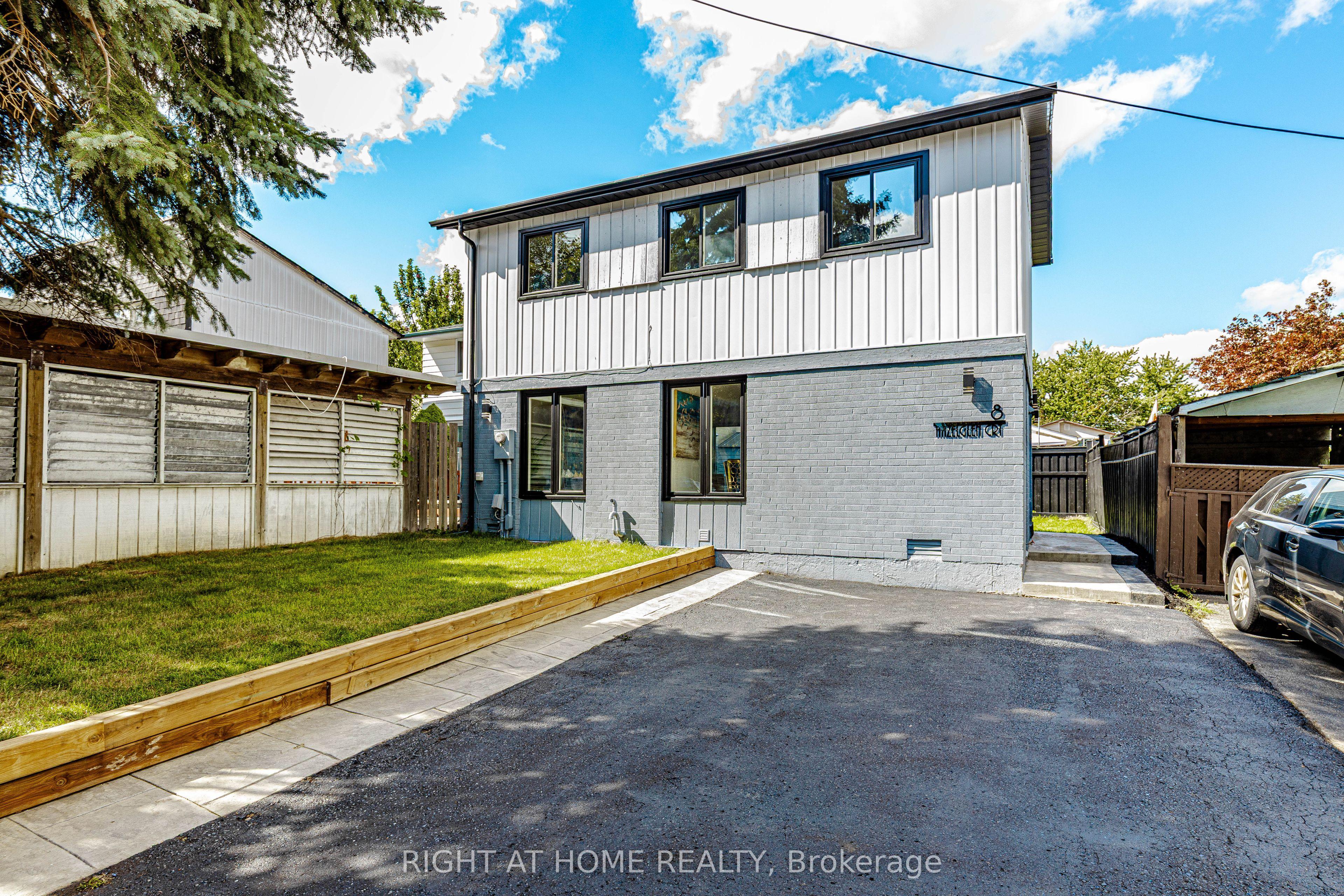 8 Hazelglen Court, Brampton, ON L6S 1N7