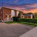 1192 Flagship Drive, Mississauga, ON L4Y 2K1
