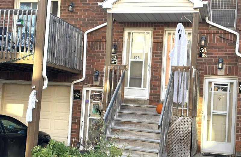 52A Wylie Circle 143, Halton Hills, ON L7G 5L9
