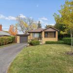 37 Agar Crescent, Toronto, ON M9B 5A7