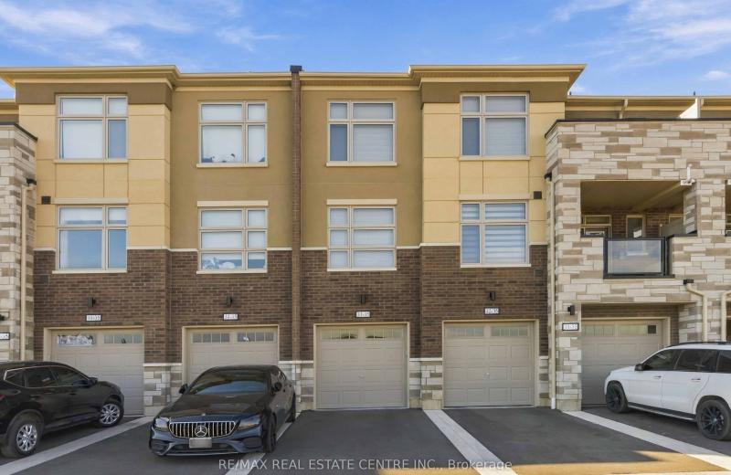 35 Fieldridge Crescent Unit Crescent 31, Brampton, ON L6R 4G6