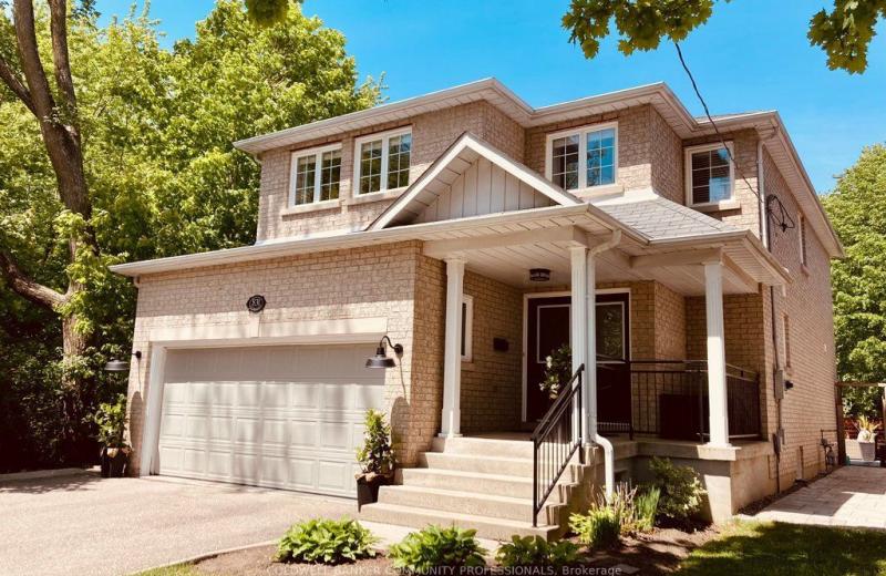 831 Tenth Street, Mississauga, ON L5E 1S7