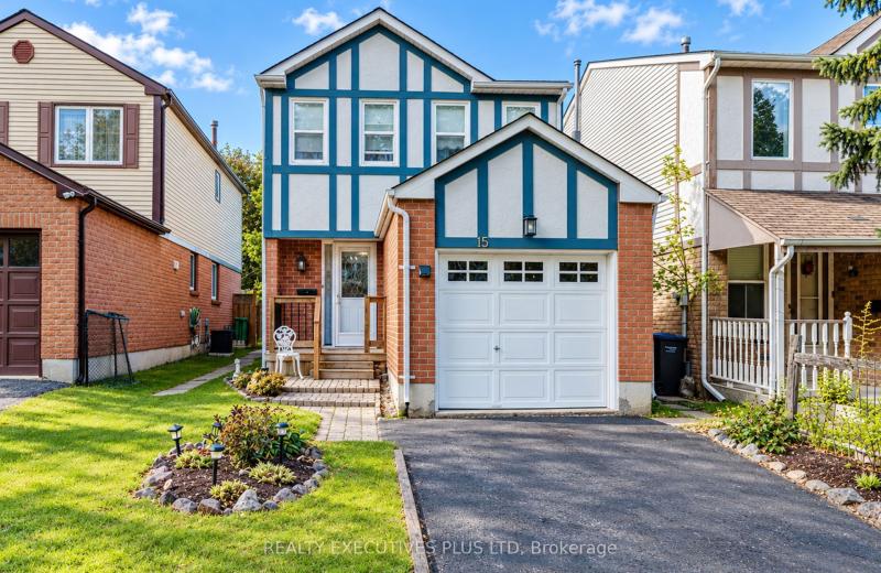 15 Mangrove Road, Brampton, ON L6S 3X9