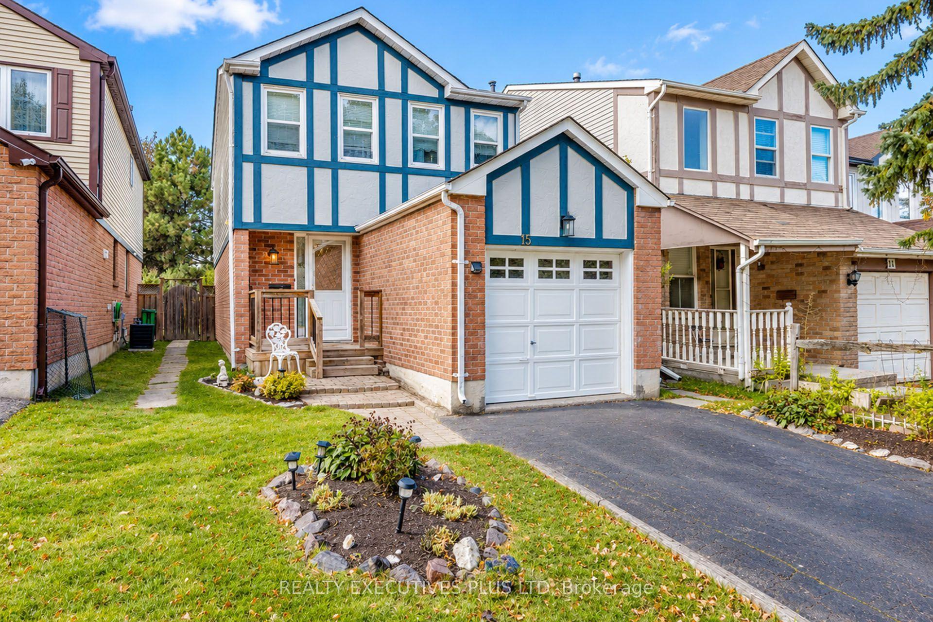 15 Mangrove Road, Brampton, ON L6S 3X9