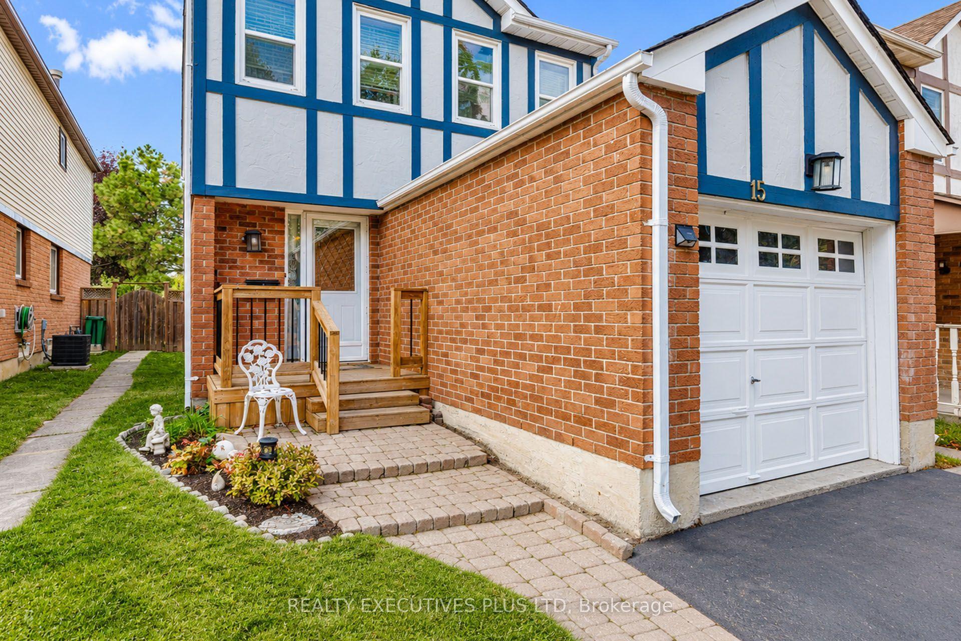 15 Mangrove Road, Brampton, ON L6S 3X9
