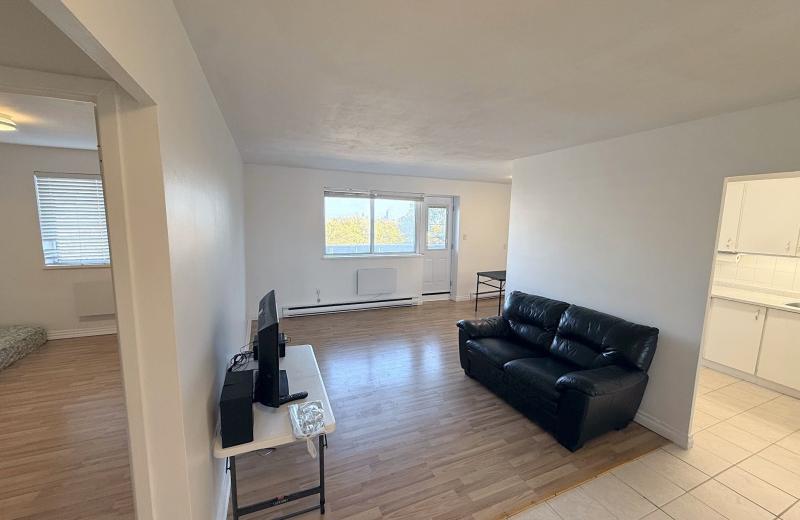 1660 Bloor Street 507, Mississauga, ON L4X 1R9