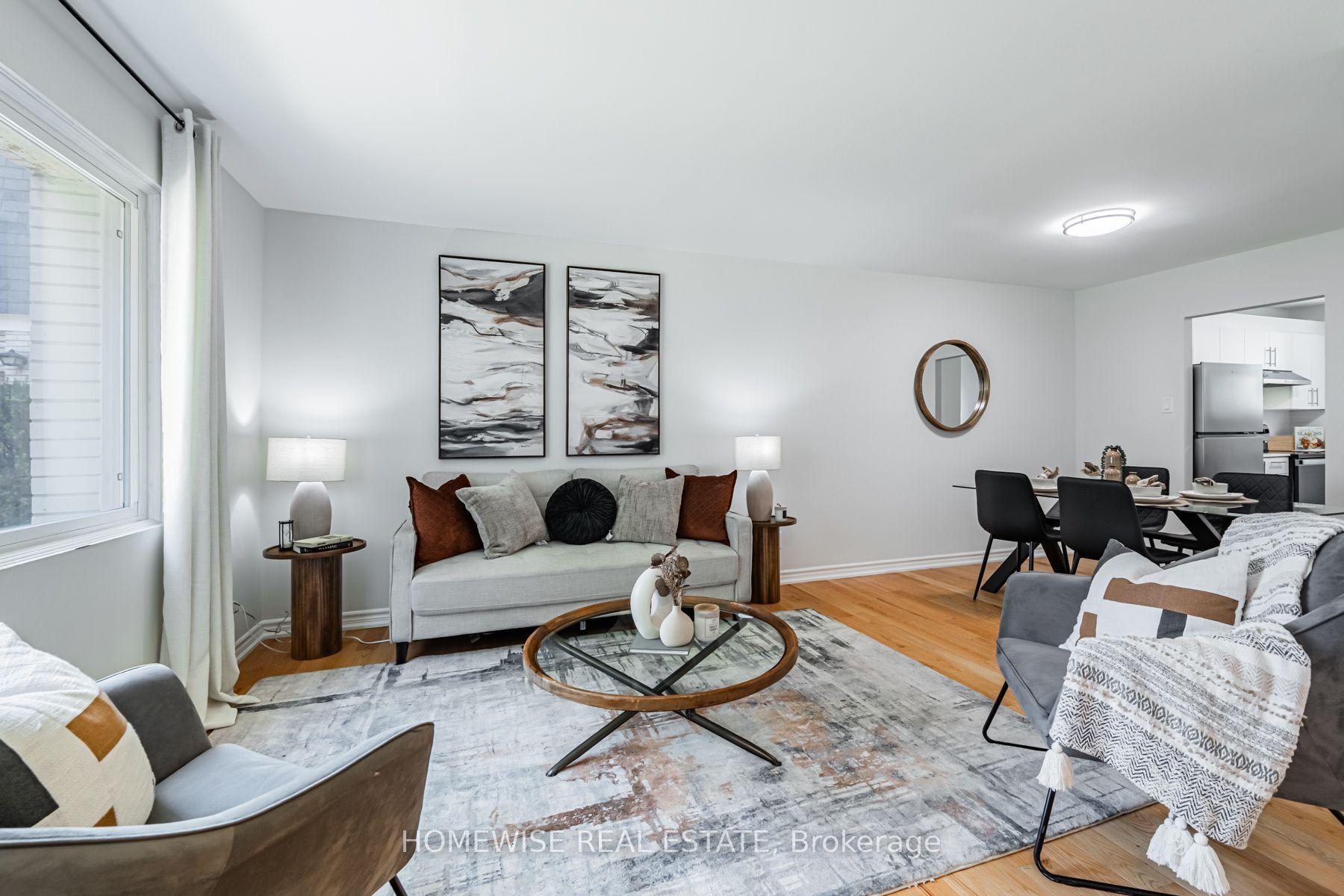 1350 Winding Trail 15, Mississauga, ON L4Y 2T8