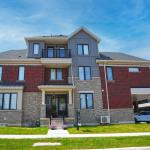 9 Crown Gate, Oakville, ON L6M 0W8