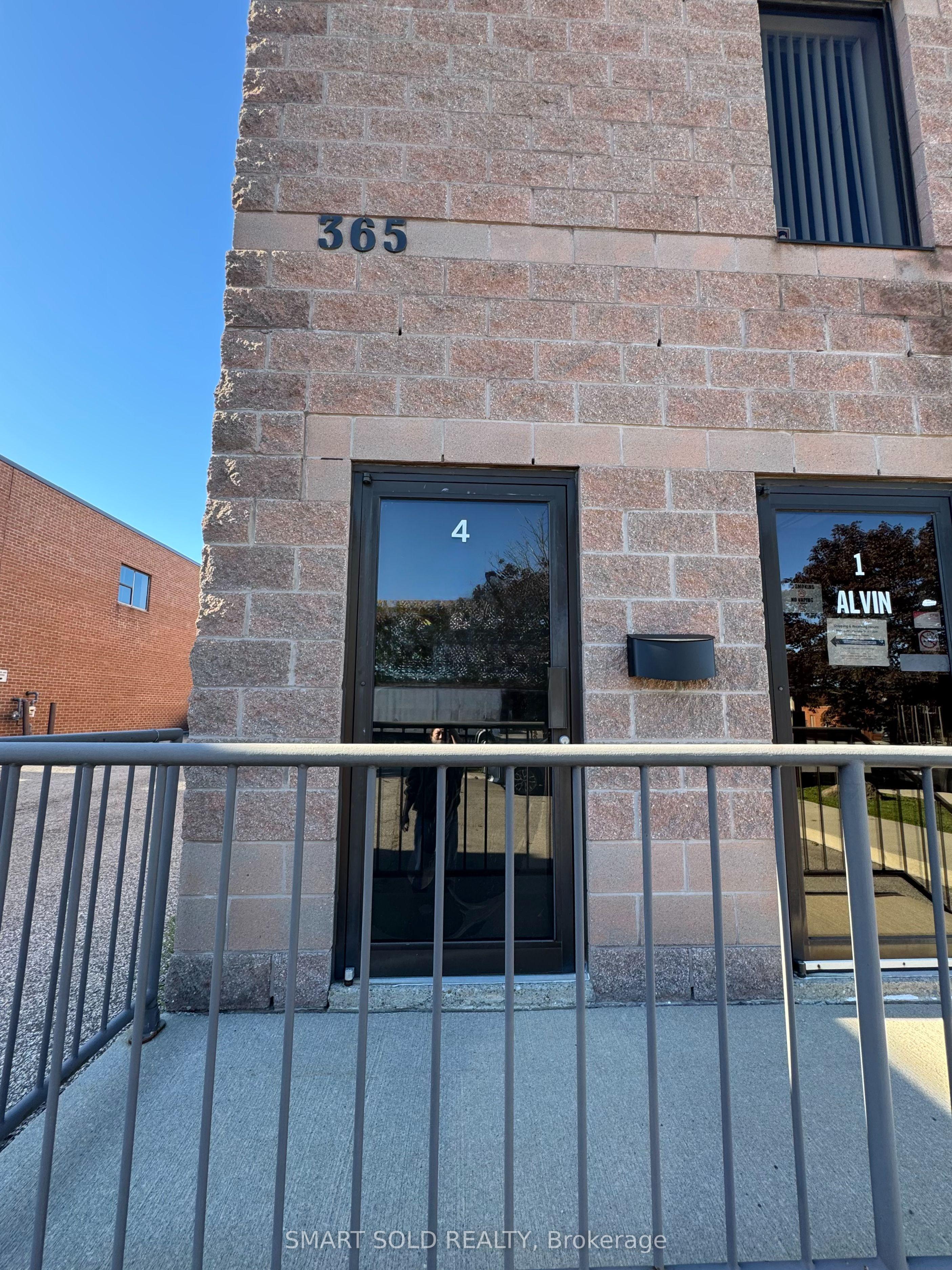 365 Watline Avenue 4, Mississauga, ON L4Z 1P3
