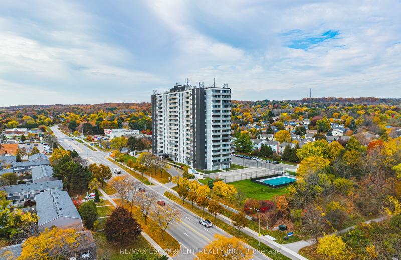 2055 UPPER MIDDLE Road 1005, Burlington, ON L7P 3P4