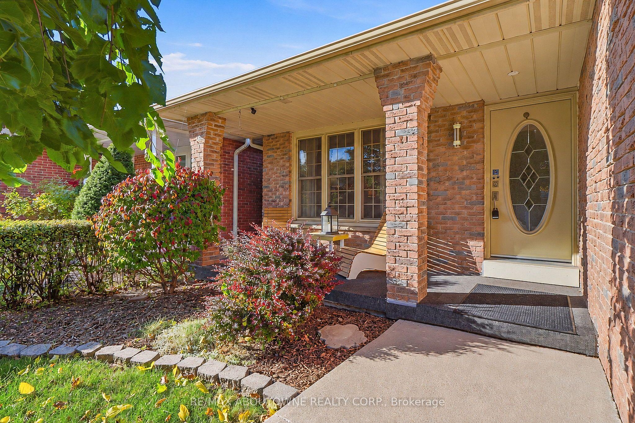 836 Coulson Avenue, Milton, ON L9T 4K5