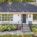 1286 Kipling Avenue, Toronto, ON M9B 3N5