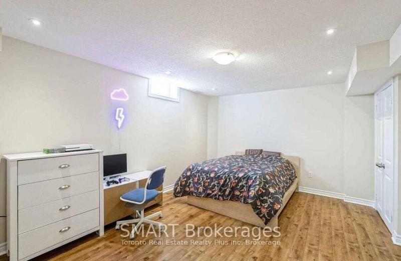 42 Crystalview Crescent #Lower, Brampton, ON L6P 2R7