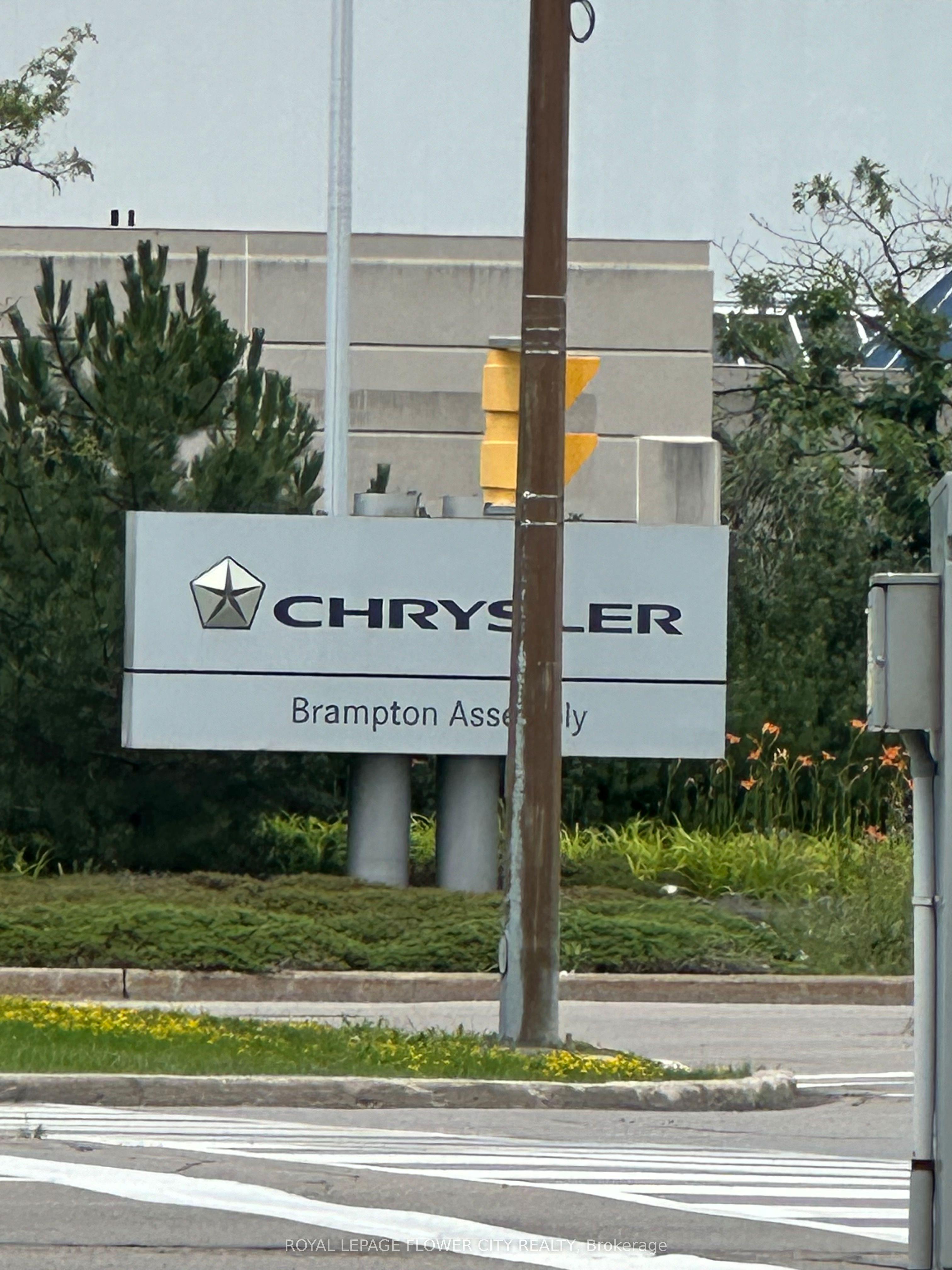 490 Chrysler Drive 44, Brampton, ON L6S 0C1